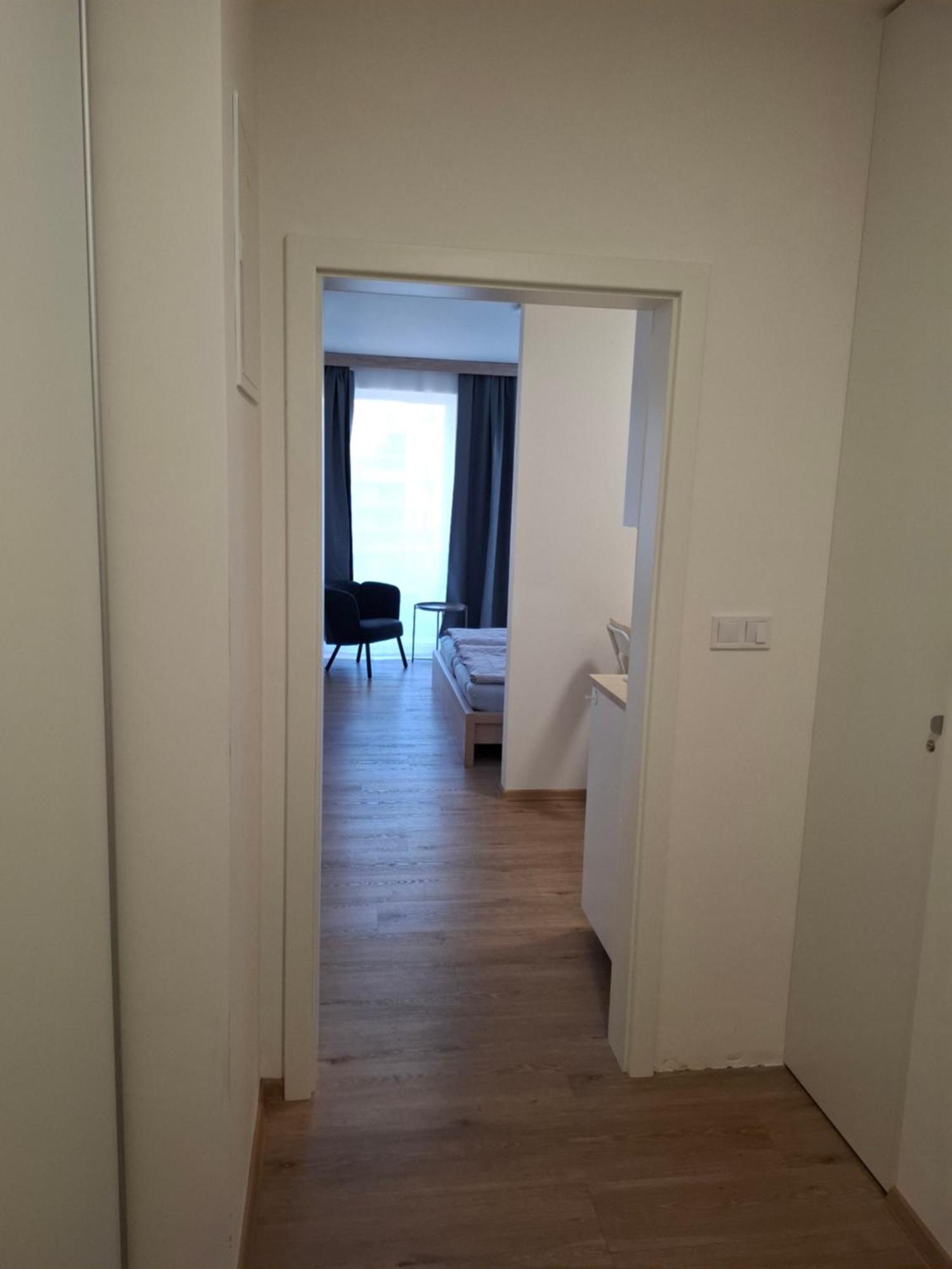 Santova Apartments 奥洛穆茨 外观 照片